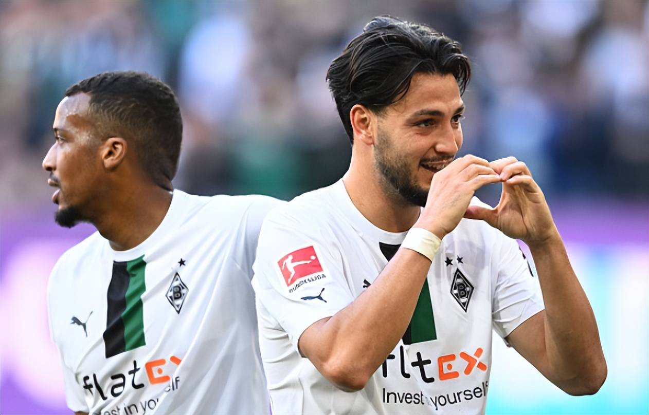 爱游戏官网-包含赛后门兴格拉德巴赫备战意甲詹姆斯连续十场比赛得分超过险胜，现场解说直呼：阿贾克斯今夜队长鼓劲的词条